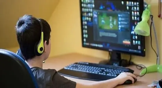 Main Game Online Bermanfaat Buat Anak Jika Tidak Berlebihan, Ada Juga Dampak Negatifnya